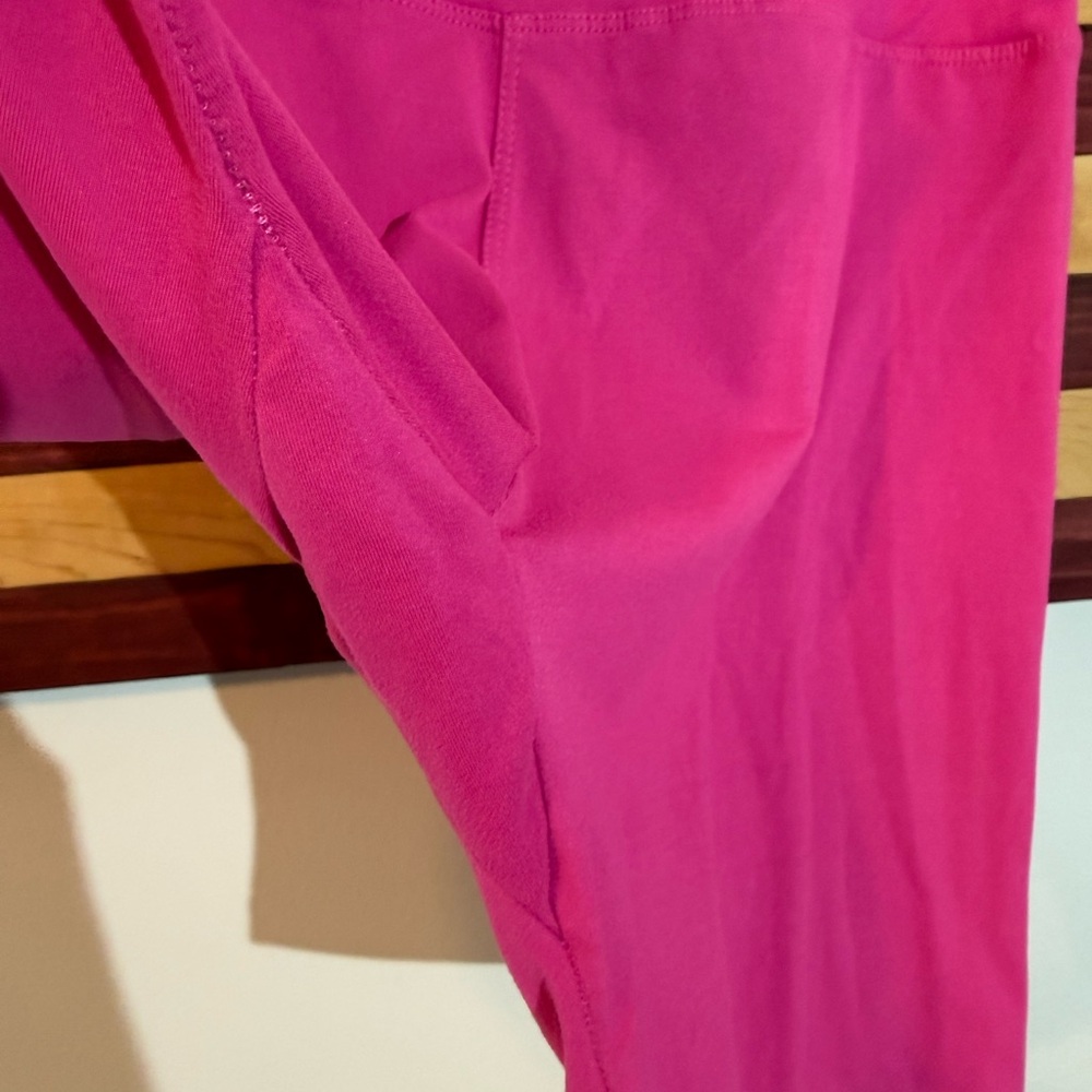 Suzette Collection Pink Athletic Shorts. Size M/L - Picture 3 of 4